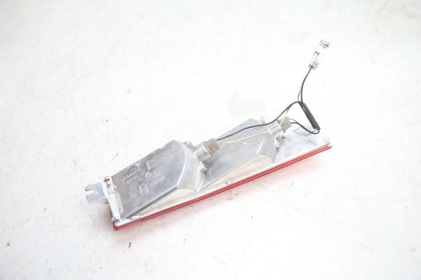 photo de HINTEN RECHTS BLINKER PIAGGIO X8 STREET 125 (2006 - 2007) - Oberflächenzustand und Material