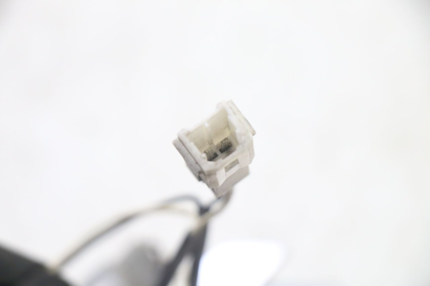 photo de RECHTER HINTERER BLINKER PIAGGIO XEVO - X EVO 125 (2007 - 2017) - Details der Befestigungspunkte