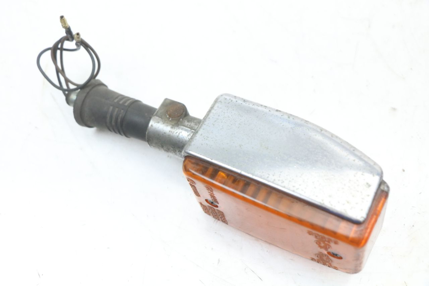 photo de HINTEN RECHTS BLINKER YAMAHA XJ F 900 (1983 - 1994) - Zoom auf Gebrauchszustand