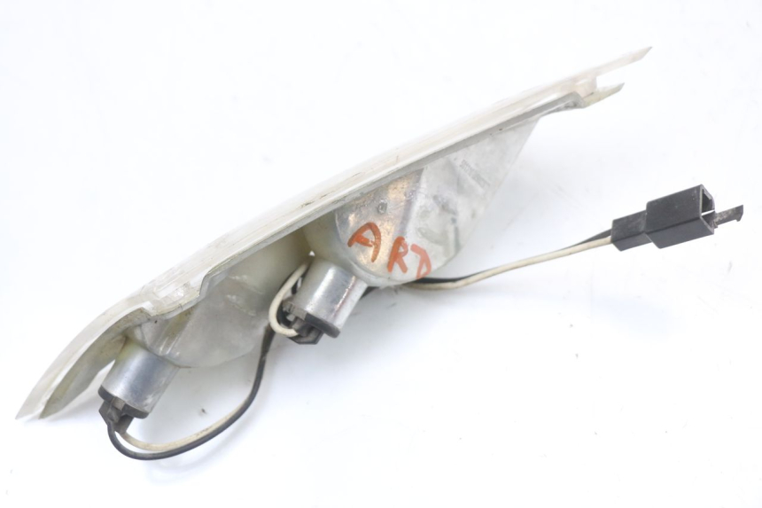 photo de RECHTER HINTERER BLINKER PIAGGIO ZIP 2T 50 (2009 - 2019) - Oberflächenzustand und Material