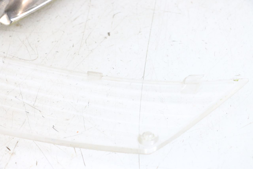 photo de RECHTER HINTERER BLINKER PIAGGIO ZIP 2T 50 (2009 - 2019) - Kennzeichnungen und Originalreferenzen