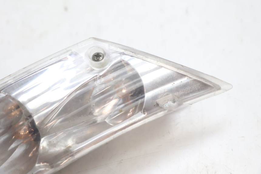 photo de HINTEN RECHTS BLINKER PIAGGIO ZIP 4T 50 (2006 - 2017) - Zoom auf Gebrauchszustand