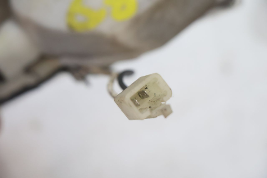 photo de HINTEN RECHTS BLINKER PIAGGIO ZIP 4T 50 (2006 - 2017) - Details der Befestigungspunkte