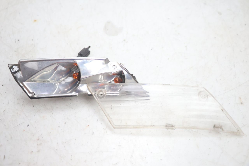 photo de HINTEN RECHTS BLINKER PIAGGIO ZIP IGET 4T 50 (2021 - 2023) - Alternative Perspektive