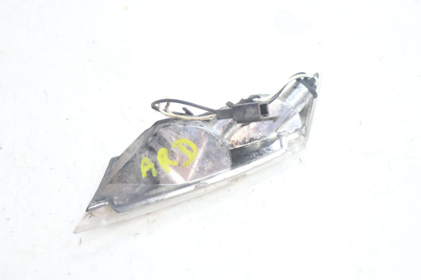 photo de HINTEN RECHTS BLINKER PIAGGIO ZIP IGET 4T 50 (2021 - 2023) - Details der Befestigungspunkte