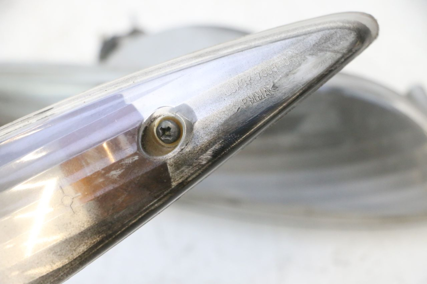 photo de HINTEN BLINKER PEUGEOT ELYSTAR 50 (2002 - 2014) - Hochauflösende Nahaufnahme