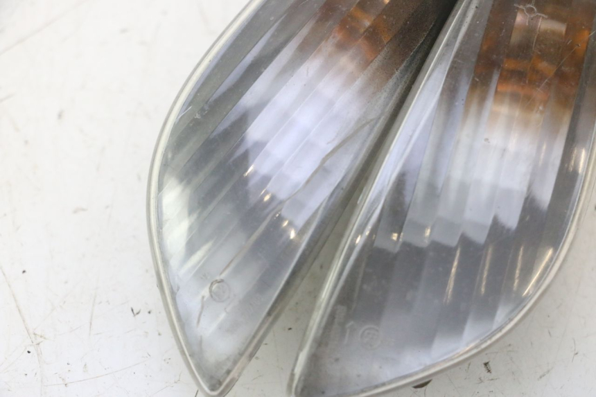 photo de HINTEN BLINKER PEUGEOT ELYSTAR 50 (2002 - 2014) - Zoom auf Gebrauchszustand