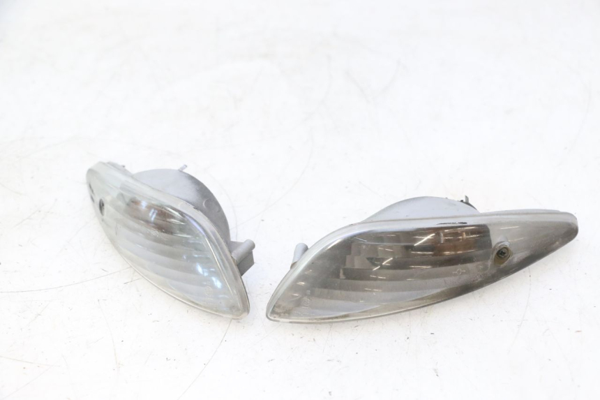 photo de HINTEN BLINKER PEUGEOT ELYSTAR 50 (2002 - 2014) - Kennzeichnungen und Originalreferenzen