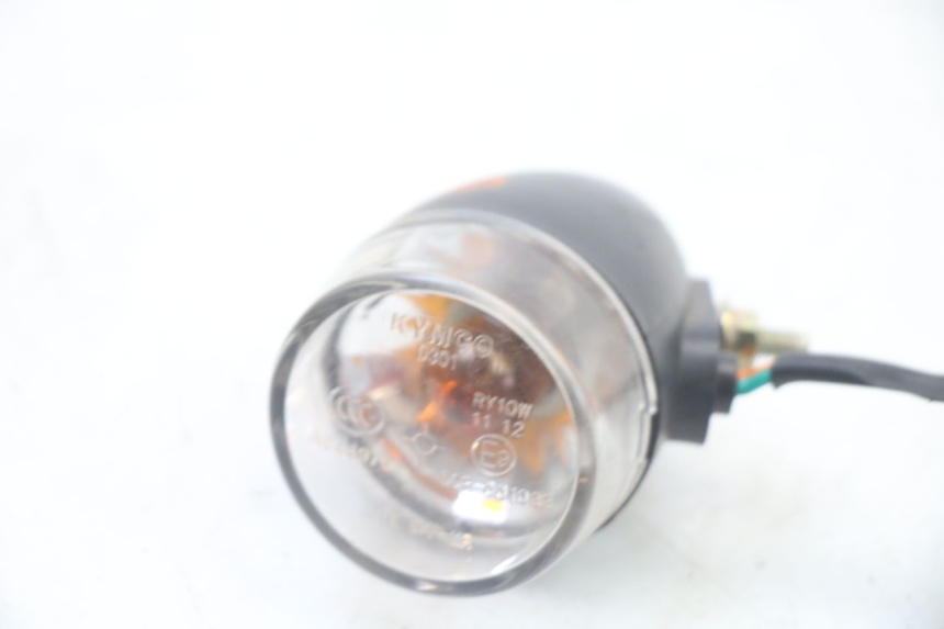 photo de LINKS HINTEN BLINKER KYMCO AGILITY 4T 50 (2005 - 2018) - Zoom auf Gebrauchszustand