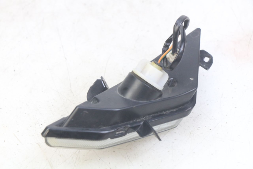 photo de LINKS BLINKER HINTEN LINKS NECO ALEXONE 125 (2017 - 2024) - Technische Nahaufnahme