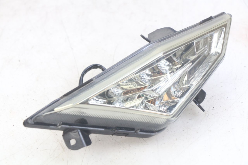 photo de LINKS BLINKER HINTEN LINKS NECO ALEXONE 125 (2017 - 2024) - Details der Befestigungspunkte