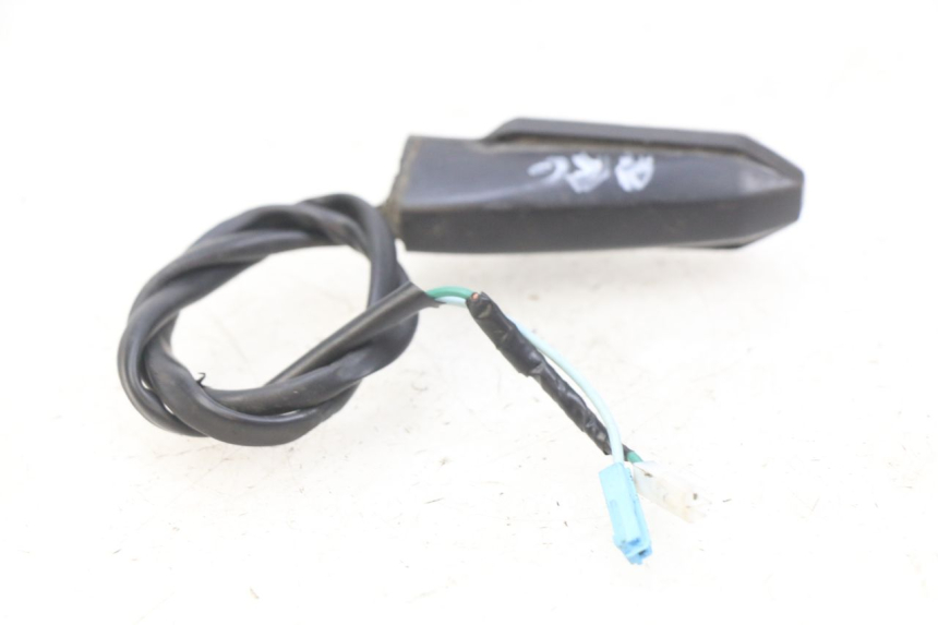 photo de LINKS HINTEN BLINKER HONDA CB R 1000 (2018 - 2023) - Technische Nahaufnahme