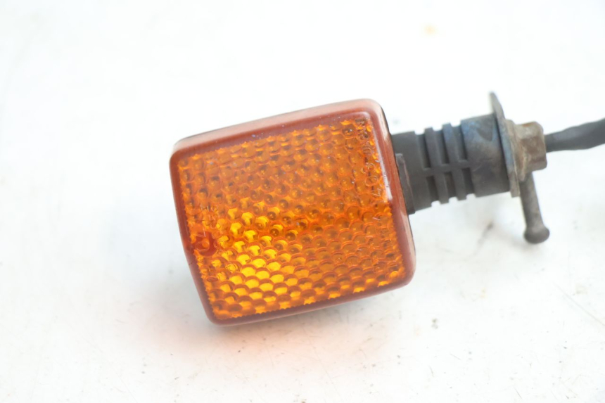 photo de HINTEN LINKS BLINKER HONDA CB TWO FIFTY 250 (1991 - 2002) - Detailansicht des Bauteils
