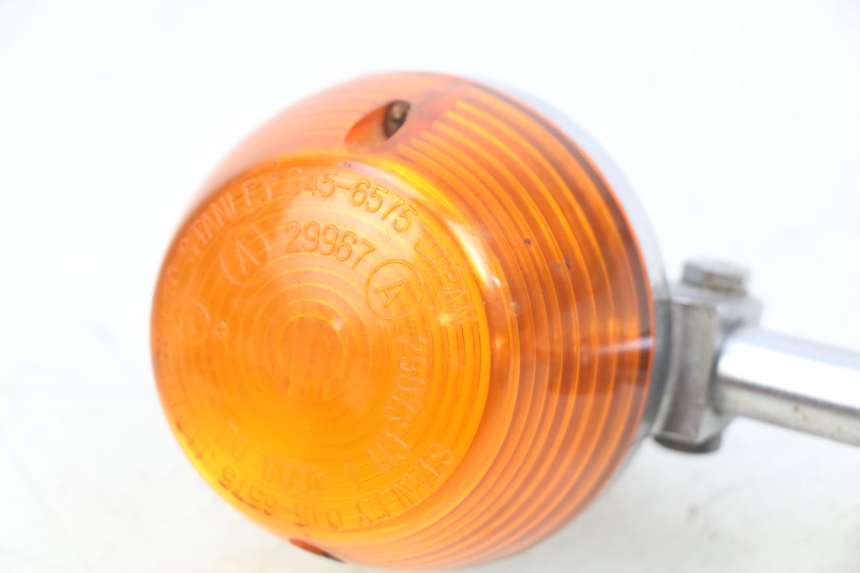 photo de LINKS BLINKER HINTEN LINKS HONDA CM 125 (1983 - 2003) - Details der Befestigungspunkte