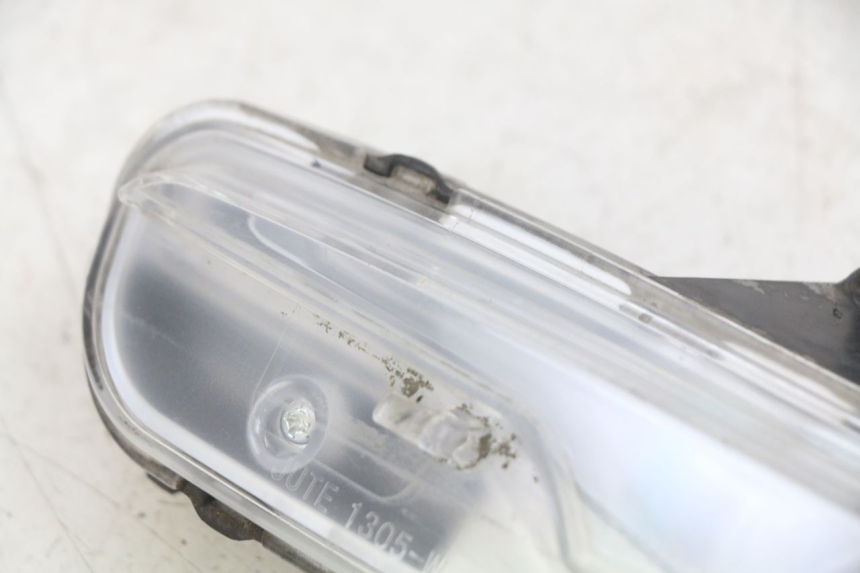 photo de LINKS HINTEN BLINKER PEUGEOT DJANGO 4T 50 (2014 - 2019) - Zoom auf Gebrauchszustand