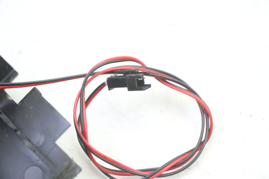 photo de HINTEN LINKS BLINKER URBANGLIDE E-CROSS PRO 1 - Gesamtansicht des Produkts