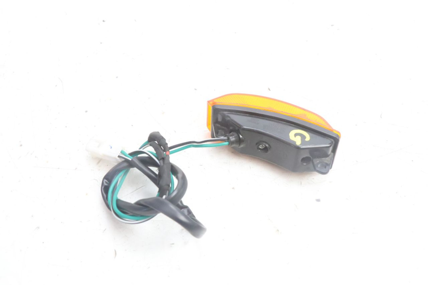 photo de HINTEN LINKS BLINKER ASKOLL ESPRO 1 - Zoom auf Gebrauchszustand