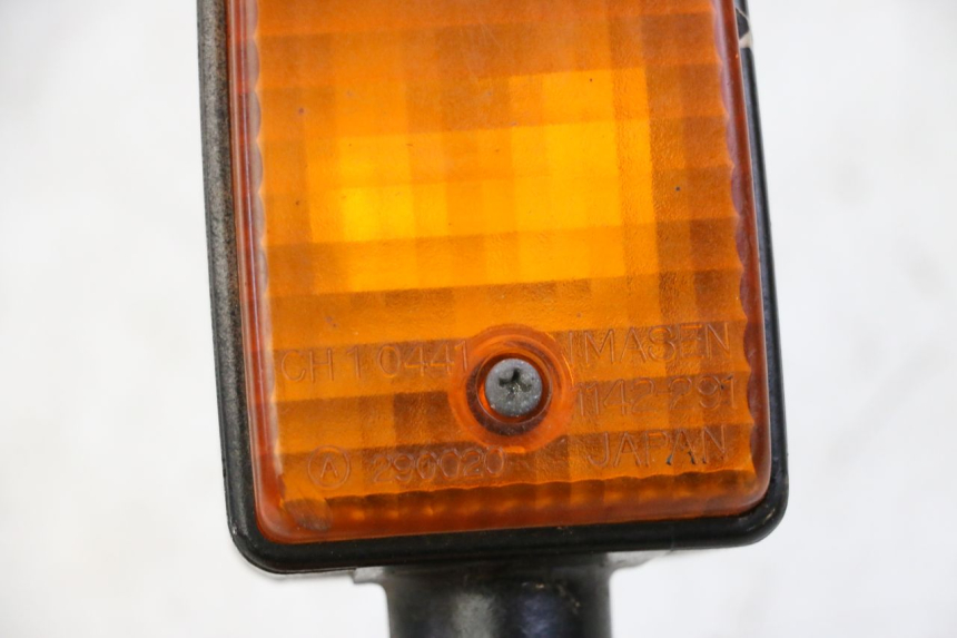 photo de HINTEN LINKS BLINKER YAMAHA FJ 36Y 1100 (1984 - 1985) - Zoom auf Gebrauchszustand