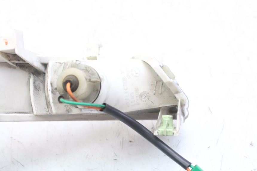 photo de HINTEN LINKS BLINKER PEUGEOT GEOPOLIS RS 125 (2007 - 2009) - Detailansicht des Bauteils