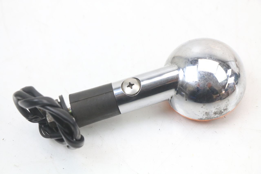 photo de HINTEN LINKS BLINKER SUZUKI GZ MARAUDER 125 (1998 - 2004) - Technische Nahaufnahme