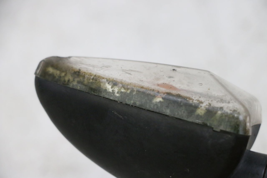 photo de HINTEN LINKS BLINKER PIAGGIO NEW TYPHOON 50 (2018 - 2021) - Detailansicht des Bauteils