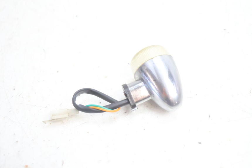 photo de HINTEN LINKS BLINKER JM MOTORS OLDIES 4T 50 (2020 - 2026) - Zoom auf Gebrauchszustand