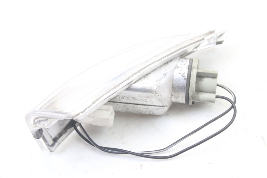 photo de LINKS HINTEN BLINKER PIAGGIO FLY 2T 50 (2004 - 2017) - Zoom auf Gebrauchszustand