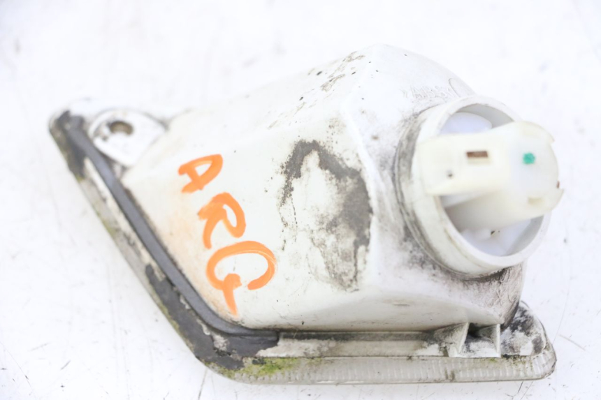 photo de HINTEN LINKS BLINKER PIAGGIO VESPA GRANTURISMO 200 (2004 - 2005) - Details der Befestigungspunkte