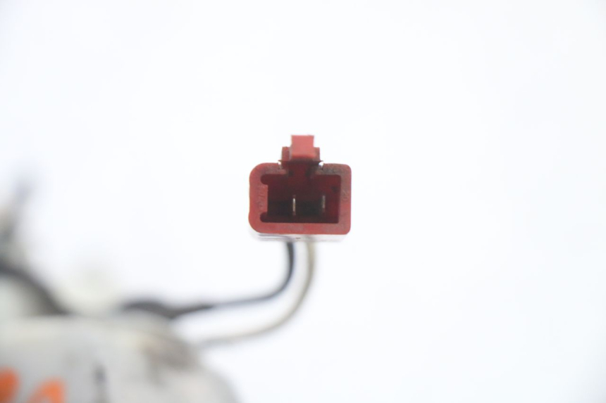 photo de LINKS HINTEN BLINKER PIAGGIO ZIP 2T 50 (2009 - 2019) - Details der Befestigungspunkte