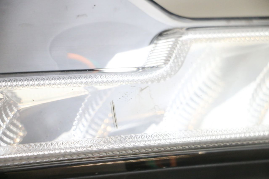 photo de HINTEN LINKS BLINKER EFUN PUSA 1 - Zoom auf Gebrauchszustand