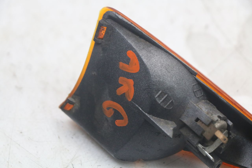 photo de LINKS HINTERES BLINKLICHT PEUGEOT SPEEDFIGHT 100 (1997 - 2007) - Details der Befestigungspunkte