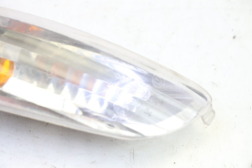 photo de HINTEN LINKS BLINKER APRILIA SR R 2T LC 50 (2018 - 2021) - Zoom auf Gebrauchszustand