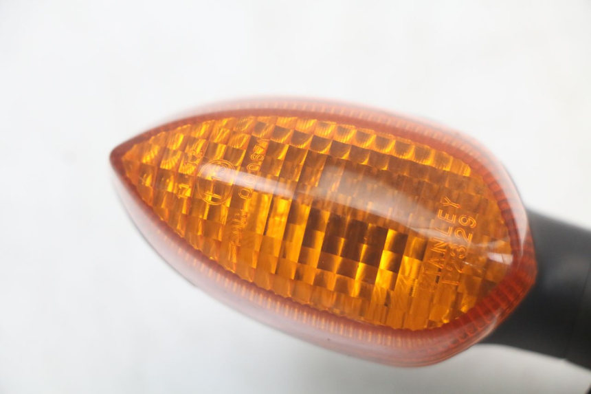 photo de LINKS HINTEN BLINKER YAMAHA TDM ABS 900 (2002 - 2014) - Zoom auf Gebrauchszustand