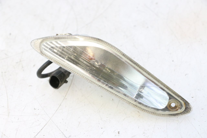 photo de LINKS HINTEN BLINKER PIAGGIO VESPA PRIMAVERA 2T 50 (2013 - 2018) - Hauptansicht
