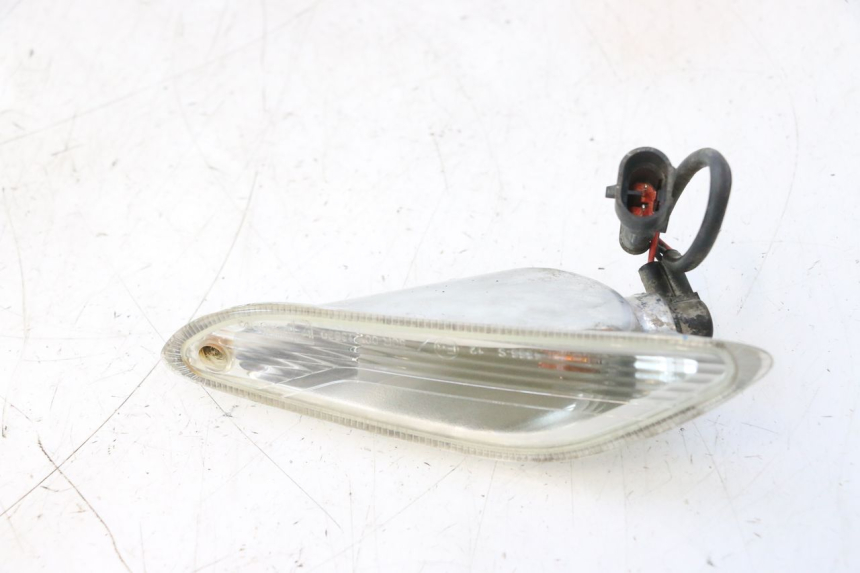 photo de LINKS HINTEN BLINKER PIAGGIO VESPA PRIMAVERA 2T 50 (2013 - 2018) - Oberflächenzustand und Material