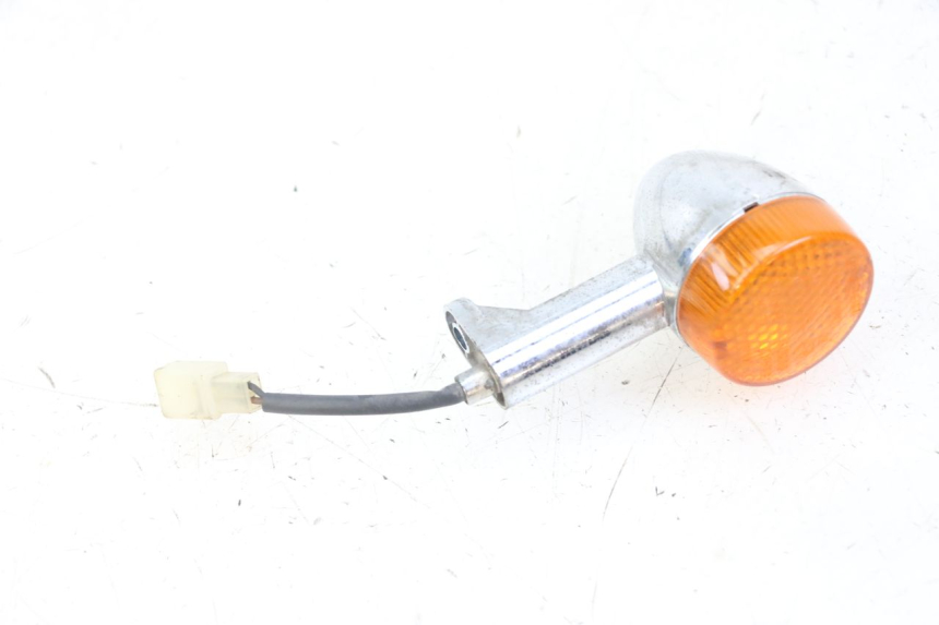 photo de HINTEN LINKS BLINKER YAMAHA WHY 50 (1998 - 2000) - Technische Nahaufnahme