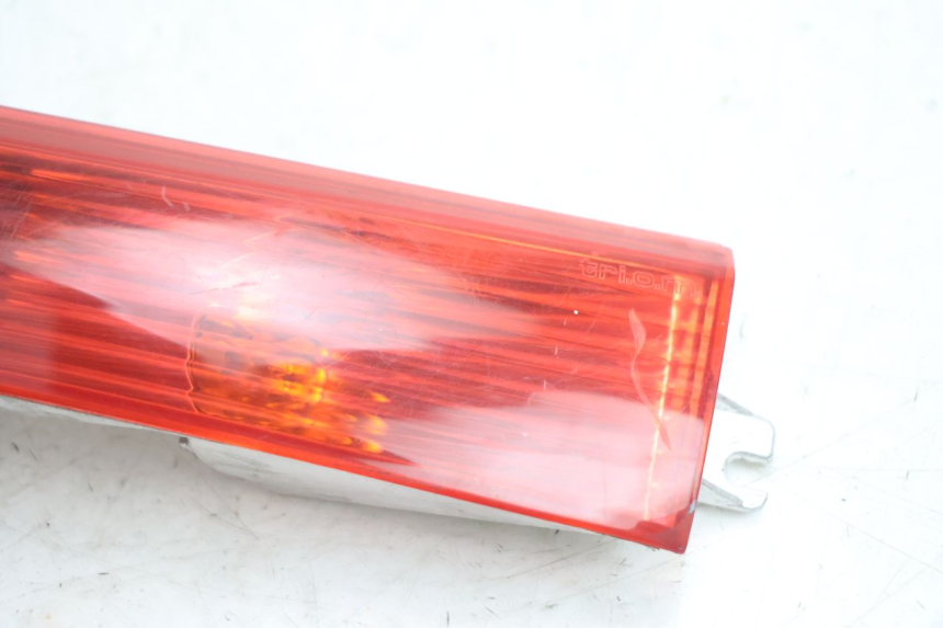 photo de HINTEN LINKS BLINKER PIAGGIO X8 STREET 125 (2006 - 2007) - Alternative Perspektive