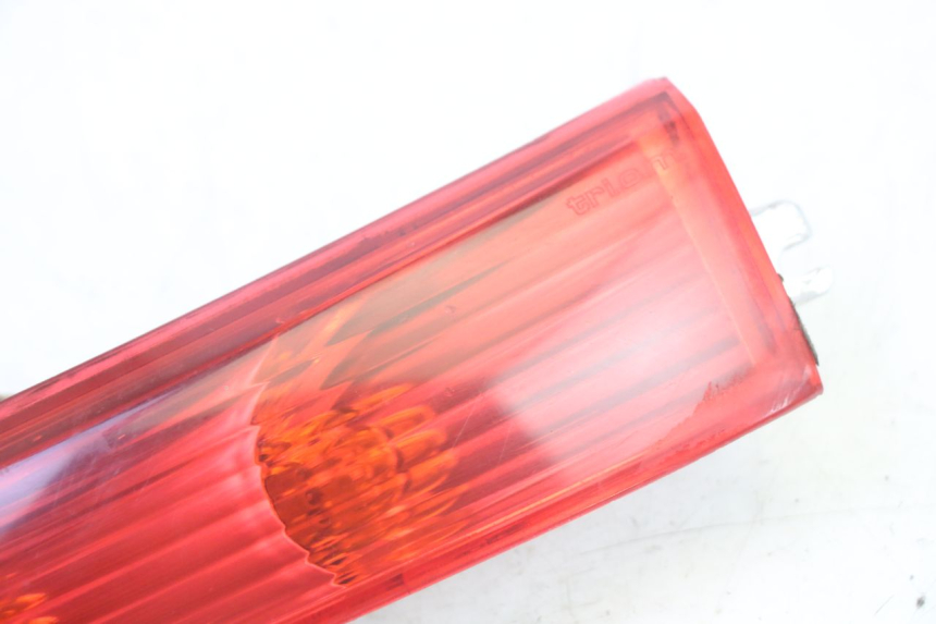 photo de LINKS HINTEN BLINKER PIAGGIO X8 125 (2004 - 2007) - Zoom auf Gebrauchszustand