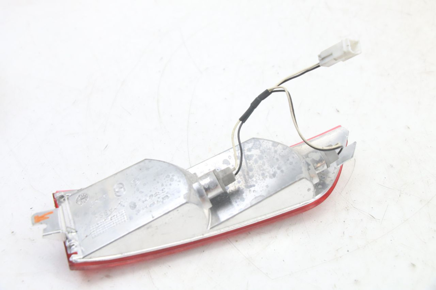 photo de LINKS HINTEN BLINKER PIAGGIO XEVO - X EVO 125 (2007 - 2017) - Oberflächenzustand und Material