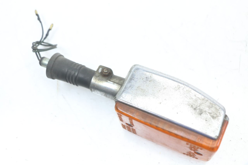 photo de HINTEN LINKS BLINKER YAMAHA XJ F 900 (1983 - 1994) - Technische Nahaufnahme