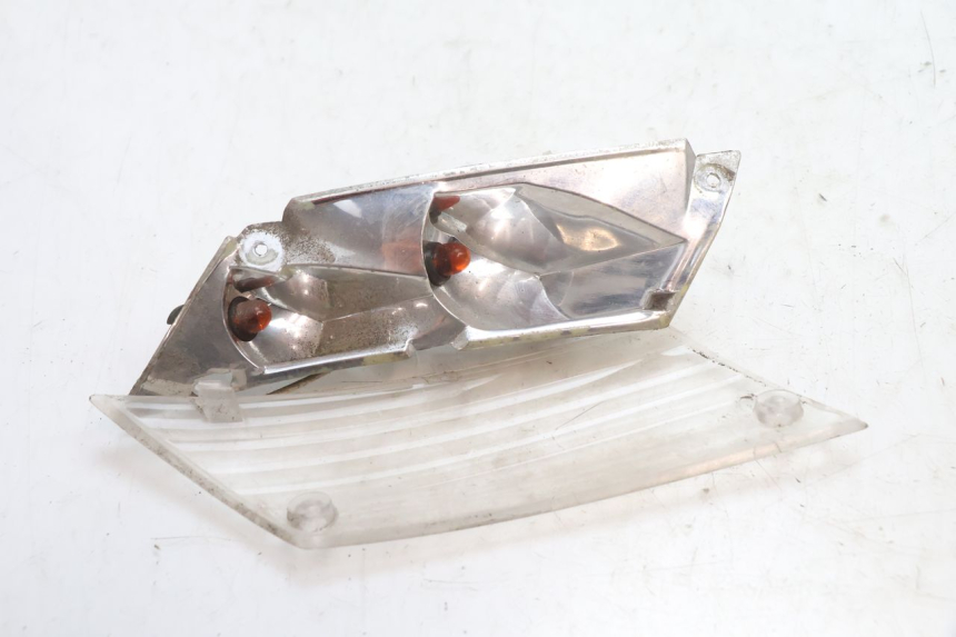 photo de LINKS HINTEN BLINKER PIAGGIO ZIP 2T 50 (2009 - 2019) - Detailansicht des Bauteils