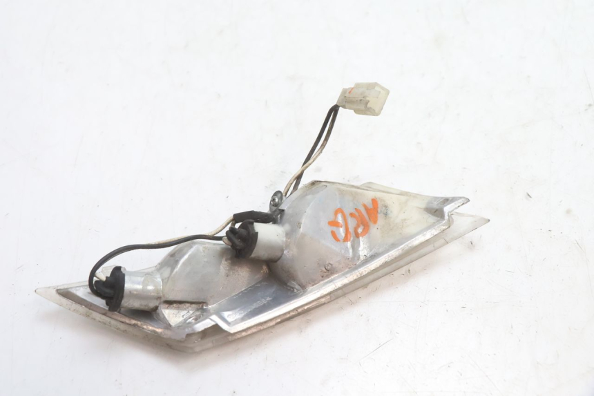 photo de LINKS HINTEN BLINKER PIAGGIO ZIP 2T 50 (2009 - 2019) - Zoom auf Gebrauchszustand