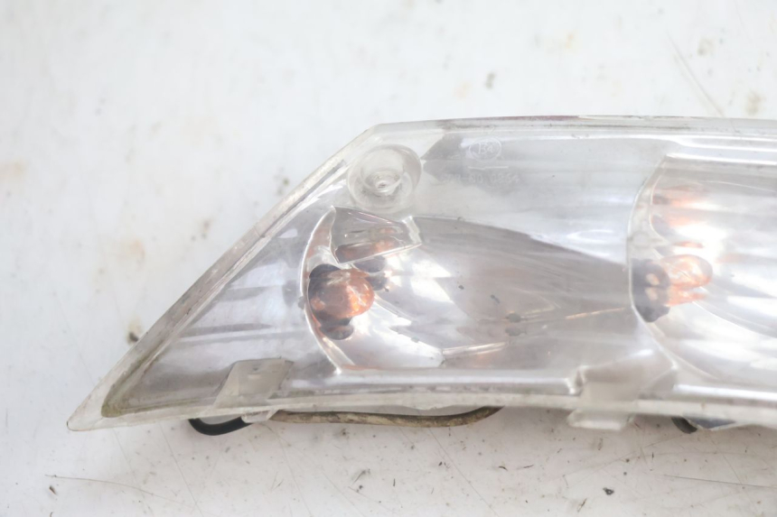photo de LINKS HINTEN BLINKER PIAGGIO ZIP 4T 50 (2018 - 2020) - Detailansicht des Bauteils