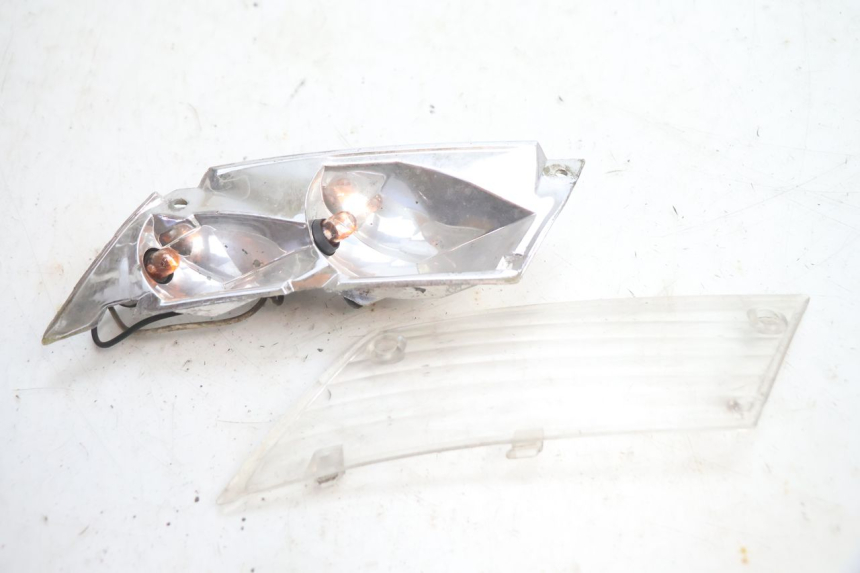 photo de LINKS HINTEN BLINKER PIAGGIO ZIP 4T 50 (2018 - 2020) - Alternative Perspektive