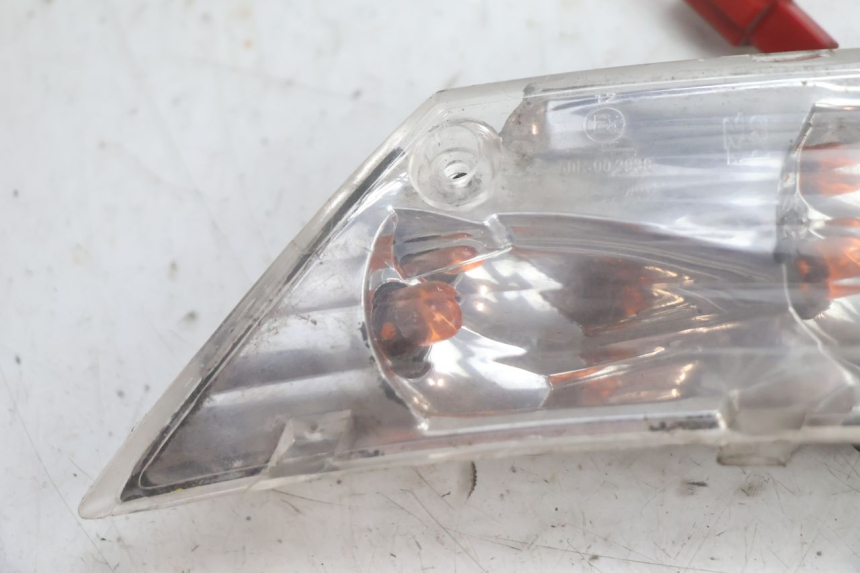 photo de HINTEN LINKS BLINKER PIAGGIO ZIP IGET 4T 50 (2021 - 2023) - Detailansicht des Bauteils