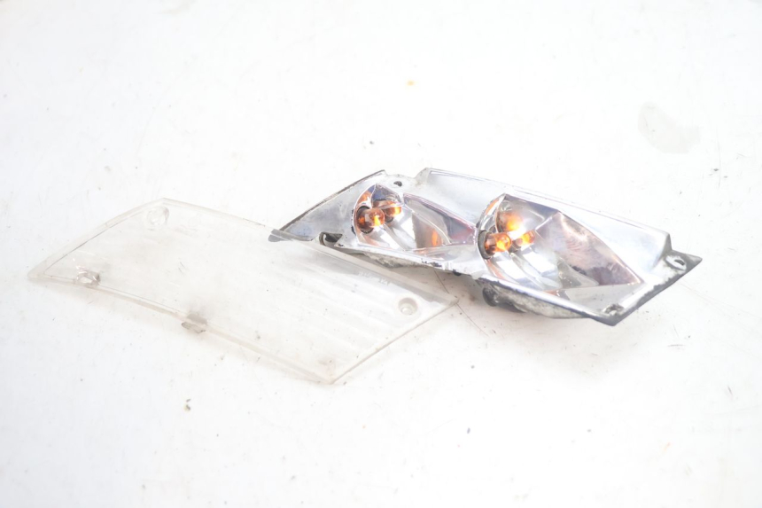 photo de HINTEN LINKS BLINKER PIAGGIO ZIP IGET 4T 50 (2021 - 2023) - Alternative Perspektive