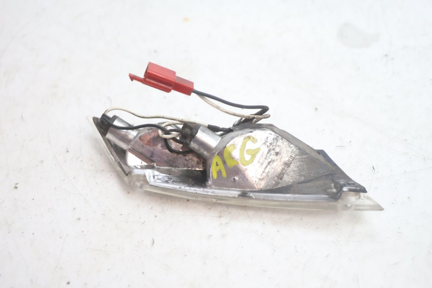 photo de HINTEN LINKS BLINKER PIAGGIO ZIP IGET 4T 50 (2021 - 2023) - Technische Nahaufnahme