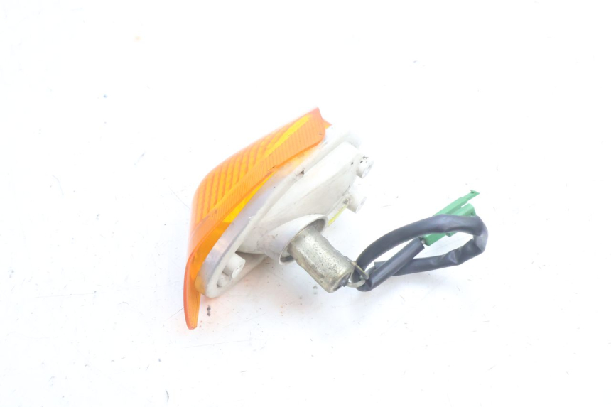 photo de HINTEN LINKS BLINKER KAWASAKI ZZR 600 (1995 - 2004) - Technische Nahaufnahme