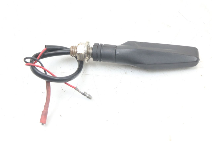 photo de HINTEN BLINKER SUZUKI GS F 500 (2004 - 2007) - Oberflächenzustand und Material