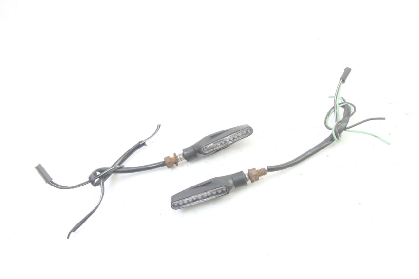 photo de HINTEN BLINKER SUZUKI GSR 750 (2011 - 2017) - Detailansicht des Bauteils